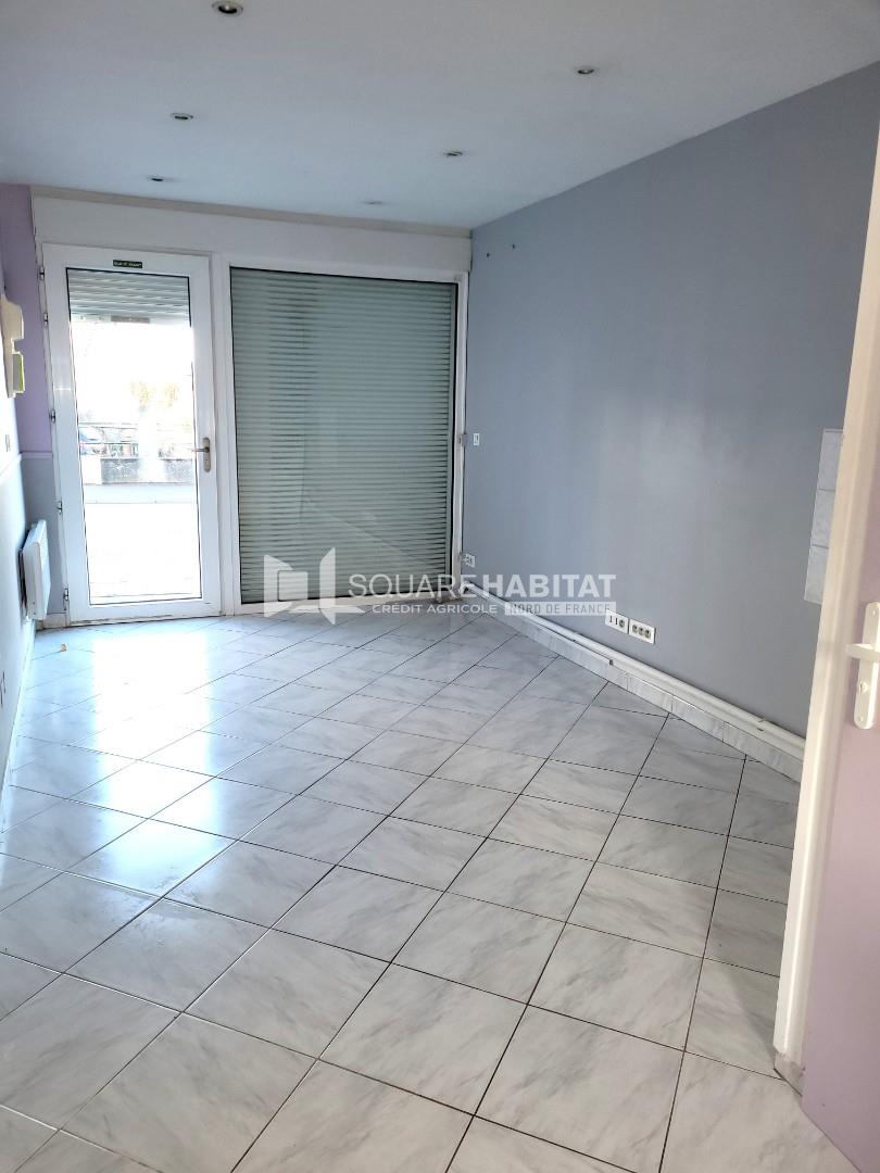 Location local à Ardres