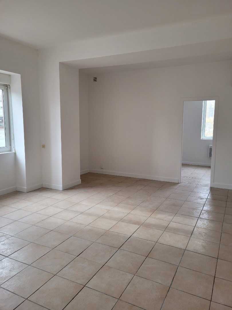 Location appartement à Monchecourt