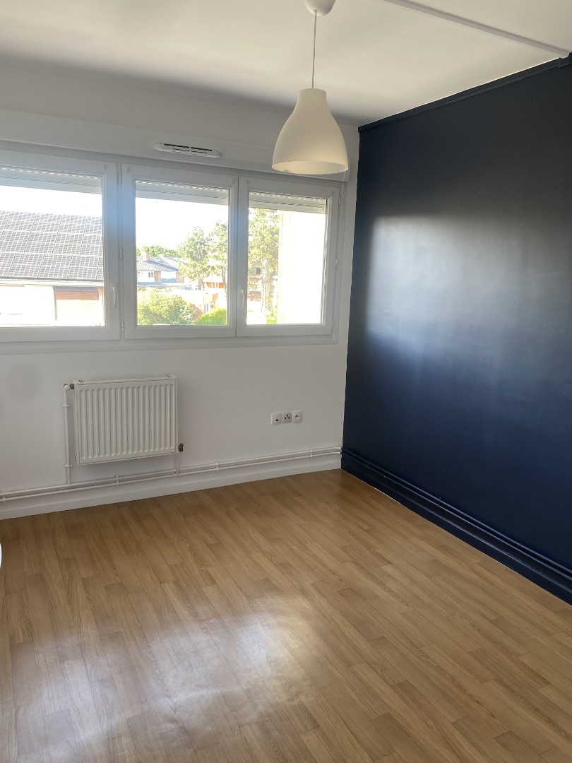 Image d'un location appartement à sin-le-noble à 610€ à sin-le-noble (59450)