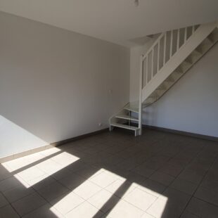 Location appartement à Maing