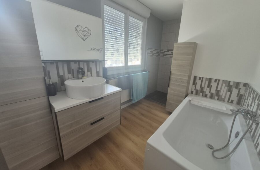 Location maison meublé à Neuville-Saint-Rémy
