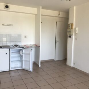 Location appartement à Famars