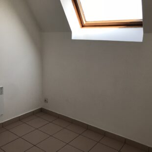 Location appartement à Famars
