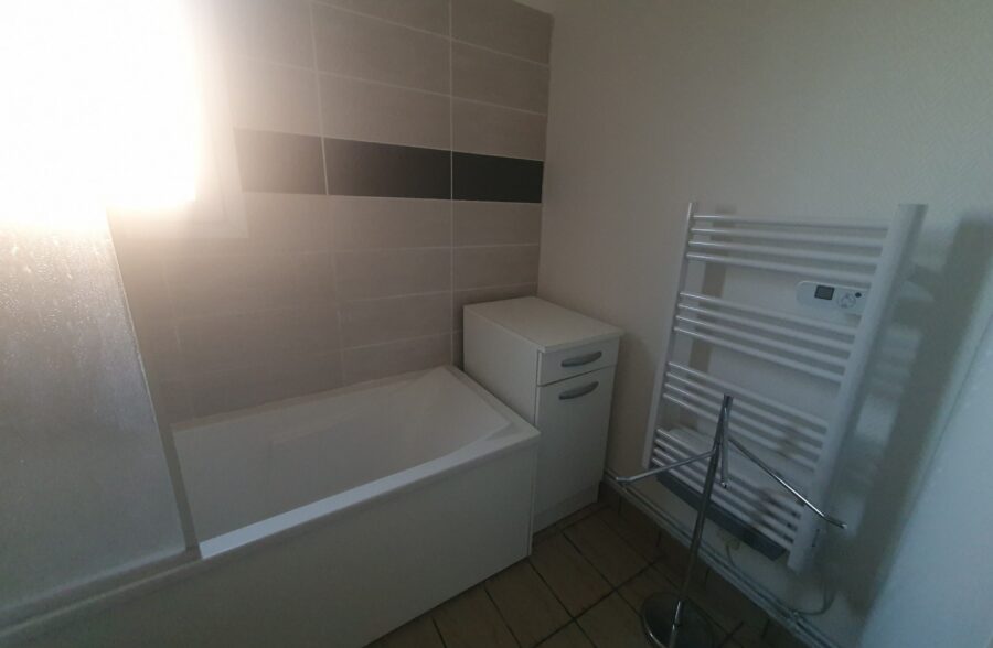 Location appartement meublé à Famars