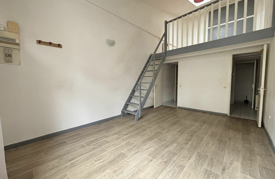 Appartement T1 bis de 34 m² à Lille, quartier Saint-Michel