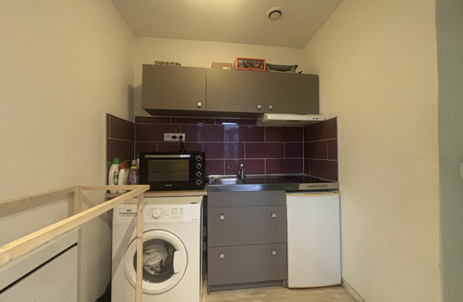 Studio idéal investisseur  À 2 pas de la Faculté de Droit  Lille Moulins