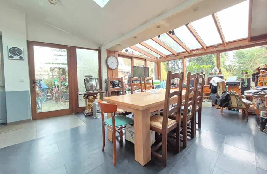 Maison de charme avec jardin et emplacement idéal – coup de coeur assuré !