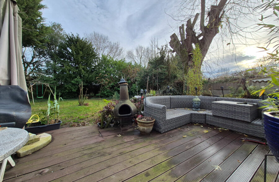 Maison de charme avec jardin et emplacement idéal – coup de coeur assuré !