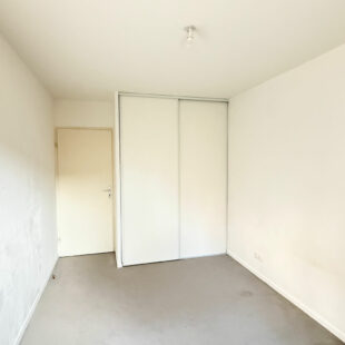 APPARTEMENT  1 CHAMBRE AVEC  TERRASSE ET GARAGE