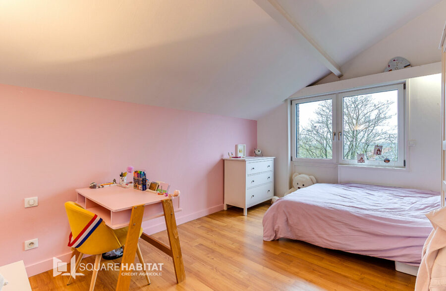 Maison Mons En Pevele 6 pièce(s) 176 m2