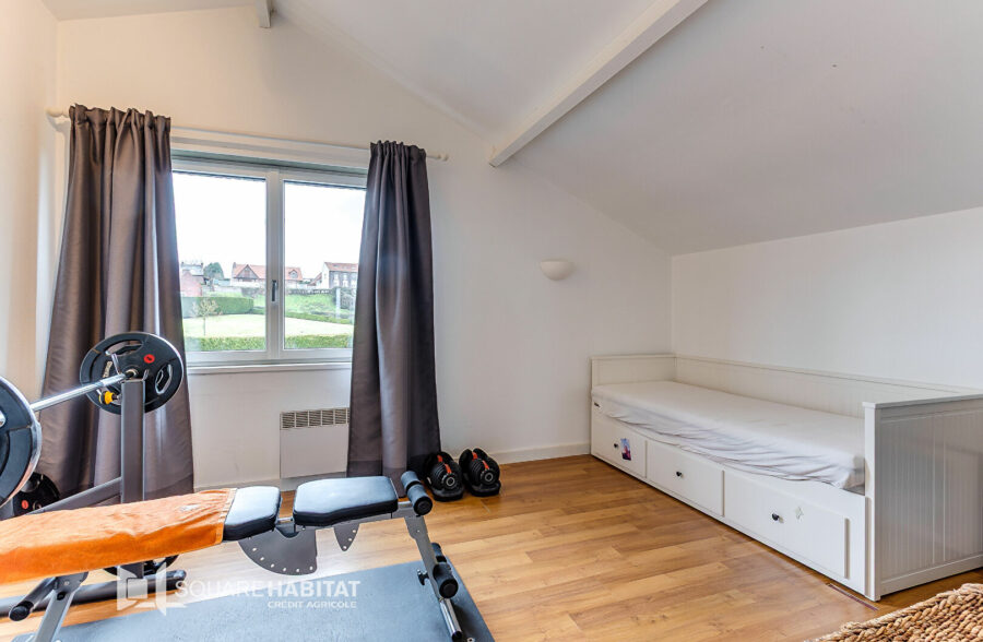 Maison Mons En Pevele 6 pièce(s) 176 m2