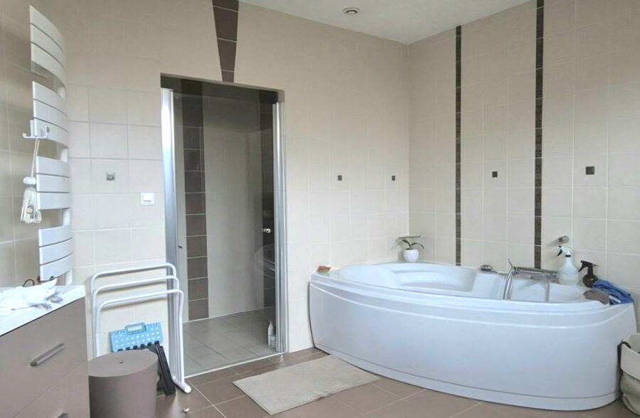 Maison Henin Beaumont 8 pièce(s) 210 m2