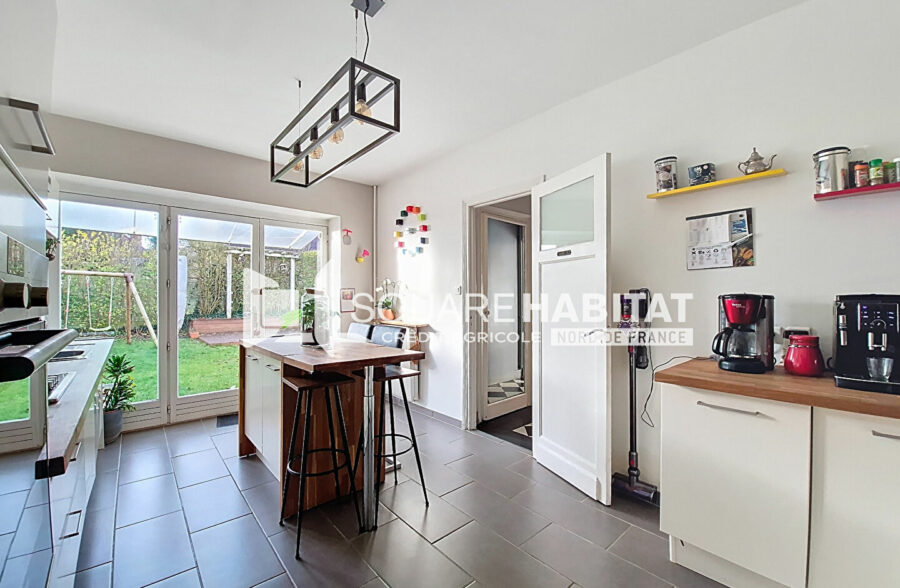 FACHES THUMESNIL – MAISON INDIVIDUELLE – 4 CHAMBRES – CACHET – DOUBLE GARAGE – JARDIN