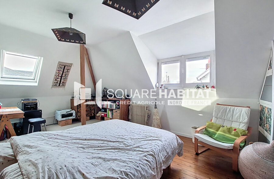 FACHES THUMESNIL – MAISON INDIVIDUELLE – 4 CHAMBRES – CACHET – DOUBLE GARAGE – JARDIN