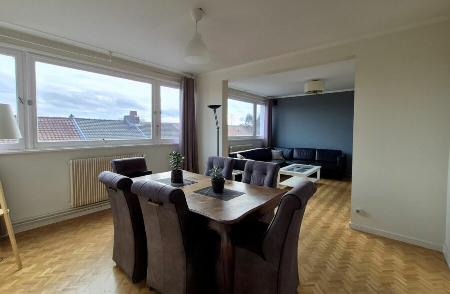 apaprtement T4 avec garage au dernier étage d’une copropriété calme avec ascenseur