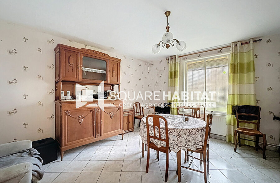 EXCLUSIVITÉ SQUARE HABITAT : MAISON A RENOVER – BEAU POTENTIEL – 2 CHAMBRES POSSIBILITE D’UNE TROISIEME EN RDC – GARAGE – JARDIN AVANT – MAIRIE DE FACHES-THUMESNIL