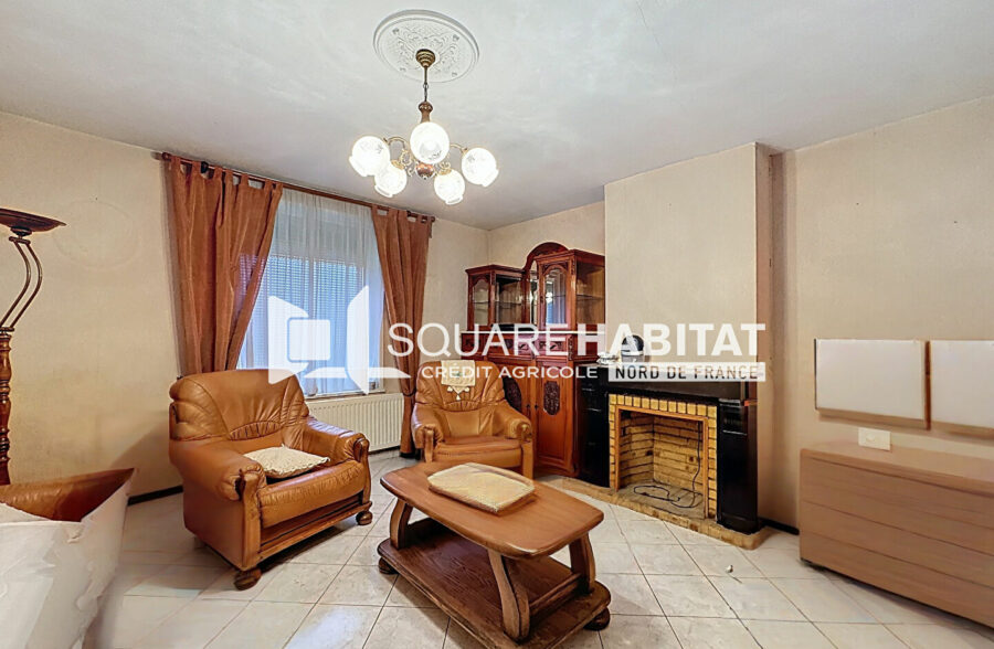 EXCLUSIVITÉ SQUARE HABITAT : MAISON A RENOVER – BEAU POTENTIEL – 2 CHAMBRES POSSIBILITE D’UNE TROISIEME EN RDC – GARAGE – JARDIN AVANT – MAIRIE DE FACHES-THUMESNIL