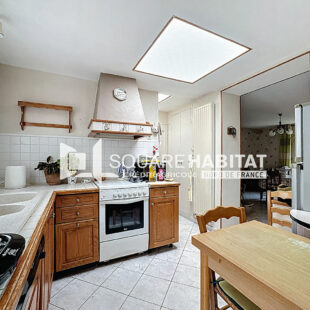 EXCLUSIVITÉ SQUARE HABITAT : MAISON A RENOVER – BEAU POTENTIEL – 2 CHAMBRES POSSIBILITE D’UNE TROISIEME EN RDC – GARAGE – JARDIN AVANT – MAIRIE DE FACHES-THUMESNIL