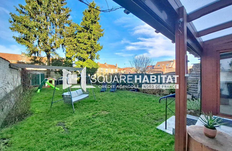 Grande maison familiale des années 1960 – Aucun travaux à prévoir !