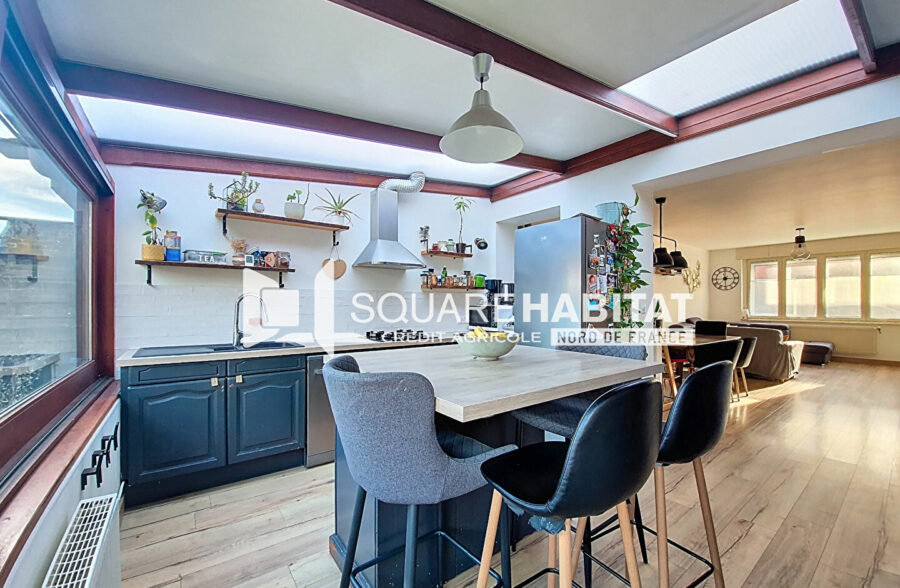 Grande maison familiale des années 1960 – Aucun travaux à prévoir !