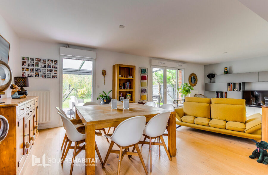 Superbe maison 2017 4 chambres parfait état <small>&nbsp;Sous compromis&nbsp;</small>