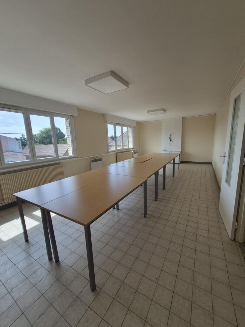 Immeuble à usage mixte .Beau potentiel 18 pièces 379 m2