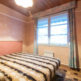 T2 à rafraîchir – 150 m de la plage – Garage rare + grand jardin