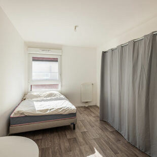 T3 La Madeleine avec balcon et parking