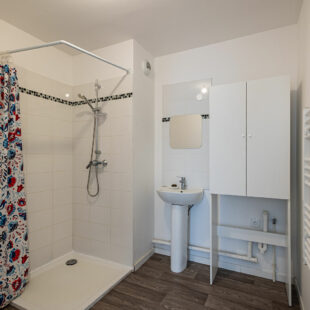 T3 La Madeleine avec balcon et parking