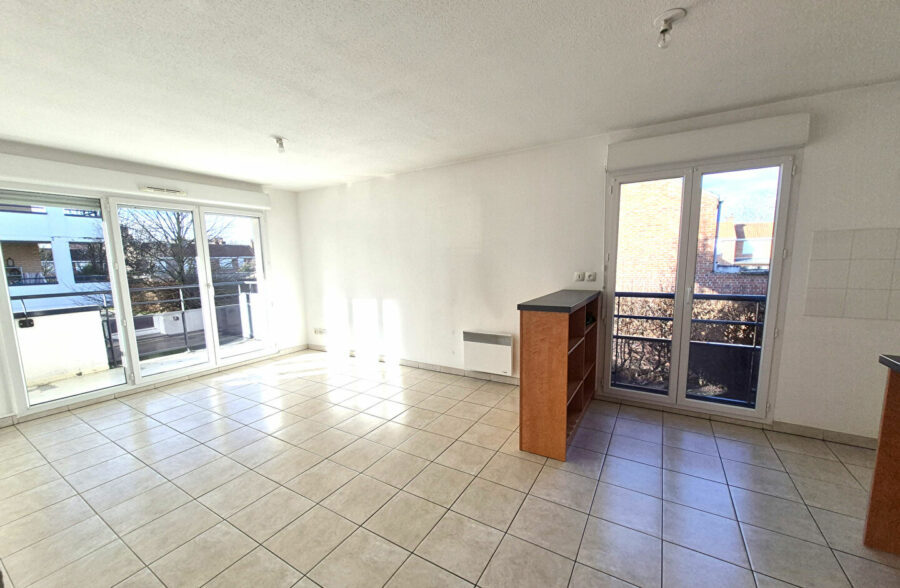 Appartement Saint Andre Lez Lille 3 pièce(s), balcon, parking, piscine