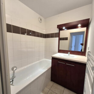 Appartement Saint Andre Lez Lille 3 pièce(s), balcon, parking, piscine