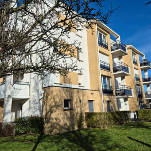 Appartement Saint Andre Lez Lille 3 pièce(s), balcon, parking, piscine