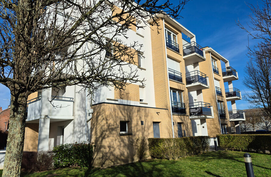 Appartement Saint Andre Lez Lille 3 pièce(s), balcon, parking, piscine