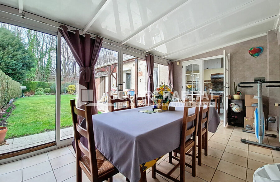 Maison avec jardin garage, 3 chambres alliant qualité et tranquillité.