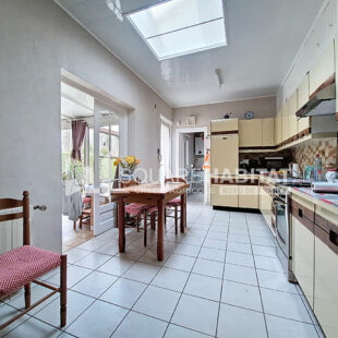 Maison avec jardin garage, 3 chambres alliant qualité et tranquillité.