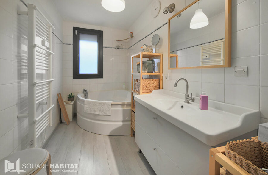 Maison Mons En Pevele 5 pièce(s) 130 m2