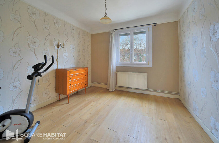 Maison de lotissement 3 chambres jardin garage