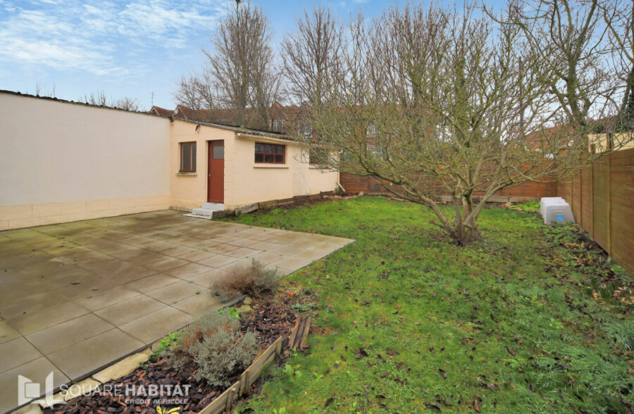 Maison de lotissement 3 chambres jardin garage