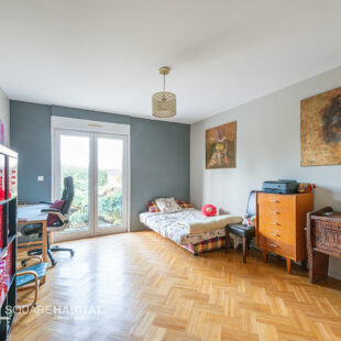 PAVILLON 5 CHAMBRES INDIVIDUELLE DE 190 M² ET SOUS SOL COMPLET