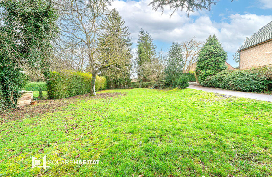 PAVILLON 5 CHAMBRES INDIVIDUELLE DE 190 M² ET SOUS SOL COMPLET