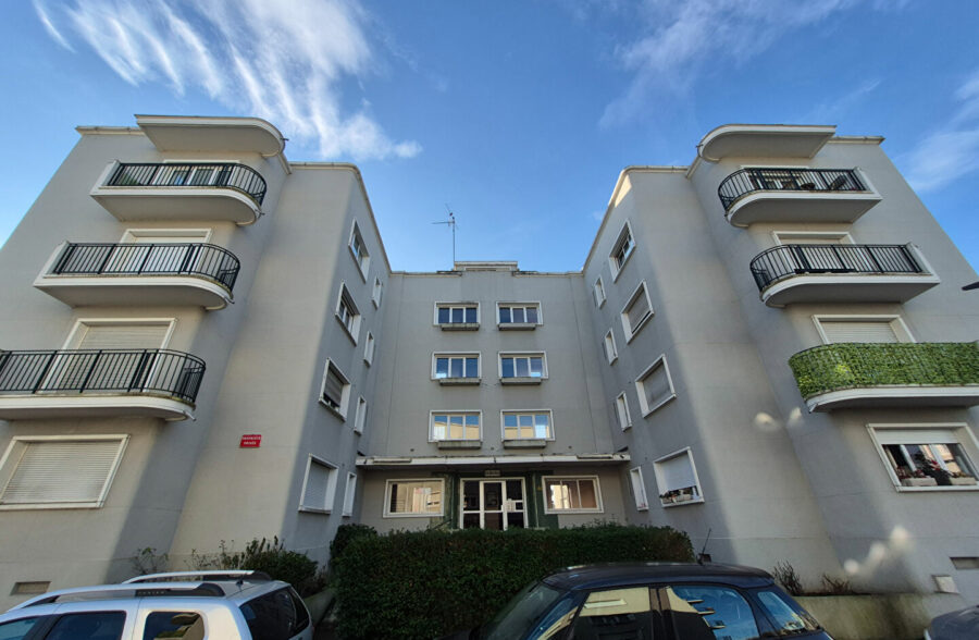 Appartement avec balcon en centre ville de Maubeuge