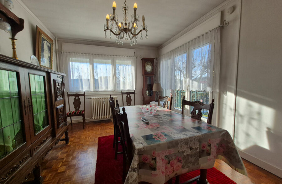 Appartement avec balcon en centre ville de Maubeuge