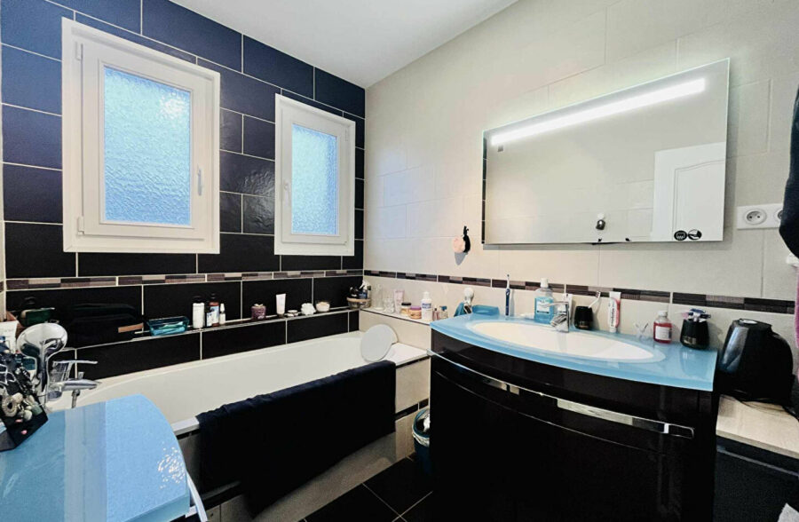 Maison Individuelle Isbergues secteur Molinghem 4 chambres jardin garage