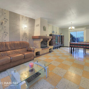 Maison semi individuelle  Isbergues, secteur Molinghem  2 chambres 1bureau jardin garage