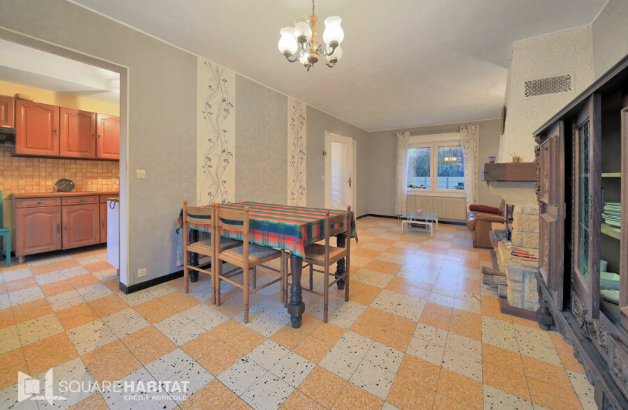 Maison semi individuelle  Isbergues, secteur Molinghem  2 chambres 1bureau jardin garage