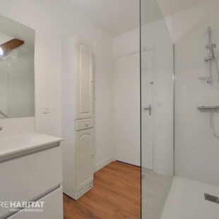 Maison semi individuelle  Isbergues, secteur Molinghem  2 chambres 1bureau jardin garage