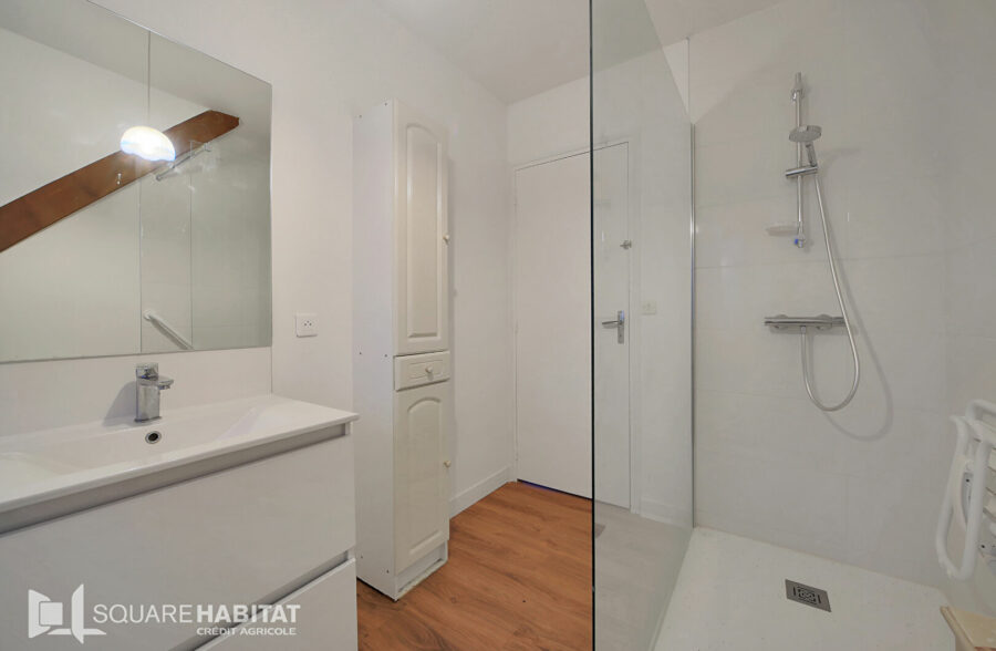 Maison semi individuelle  Isbergues, secteur Molinghem  2 chambres 1bureau jardin garage