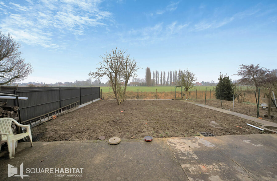 Maison semi individuelle  Isbergues, secteur Molinghem  2 chambres 1bureau jardin garage