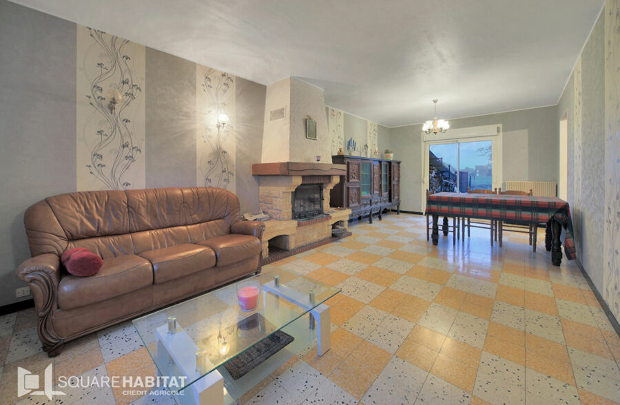 Maison semi individuelle  Isbergues, secteur Molinghem  2 chambres 1bureau jardin garage