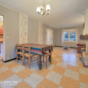 Maison semi individuelle  Isbergues, secteur Molinghem  2 chambres 1bureau jardin garage